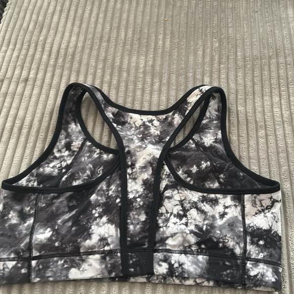 TORRID Size 1 Wireless Sports Bra Black & White Tye Dye - Picture 2 of 2